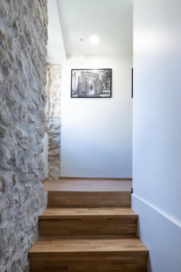 Apartments Rose Крес Екстериор снимка